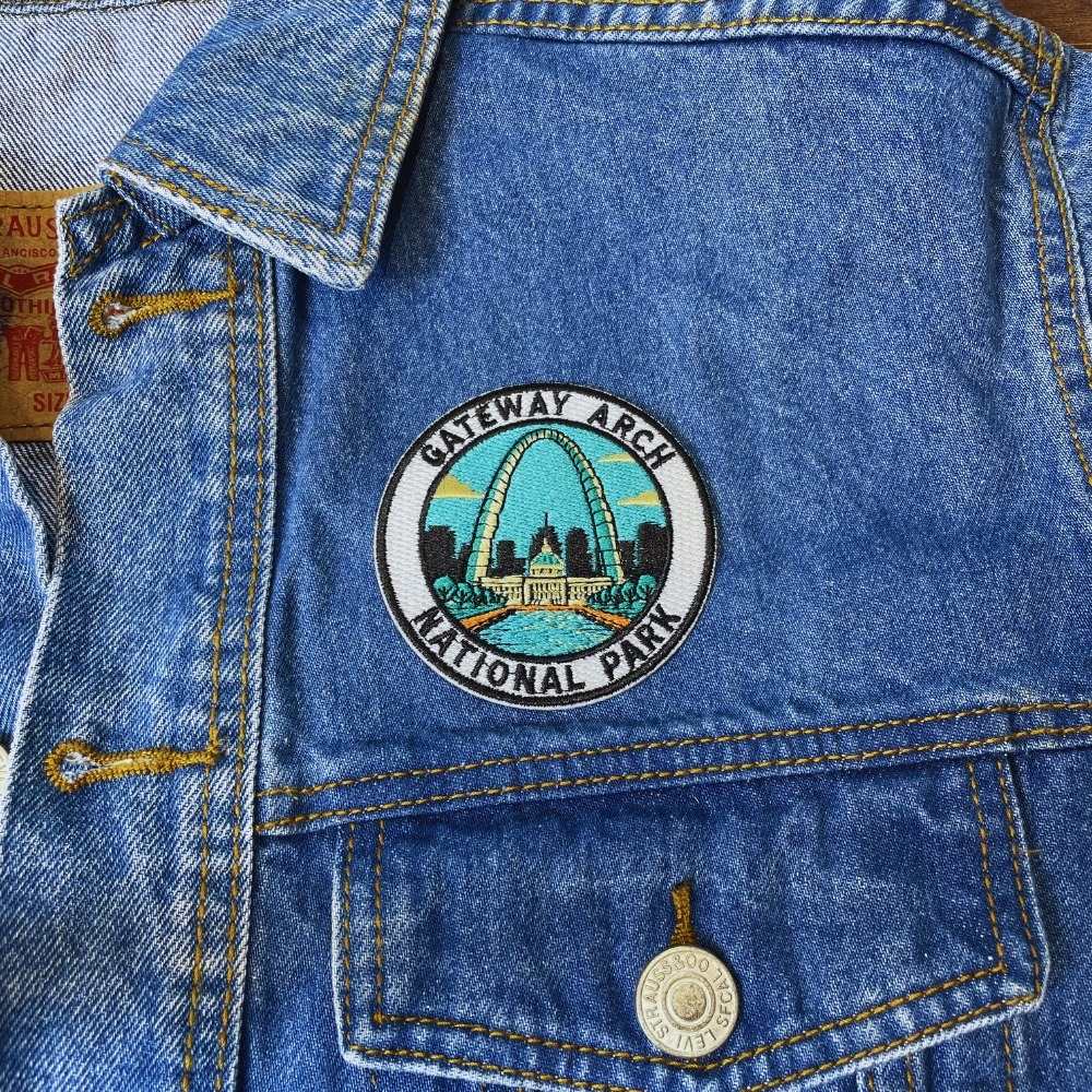 Gateway Arch National Park Patch on a backpack – iron-on embroidered patch